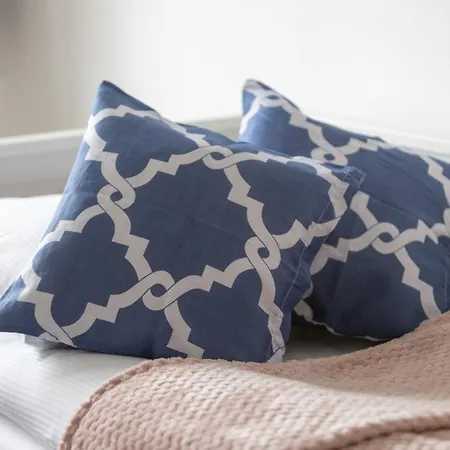 Spacious With Three Bedrooms In By Renters Warsaw