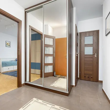 Apartment Spacious With Three Bedrooms In By Renters Warsaw