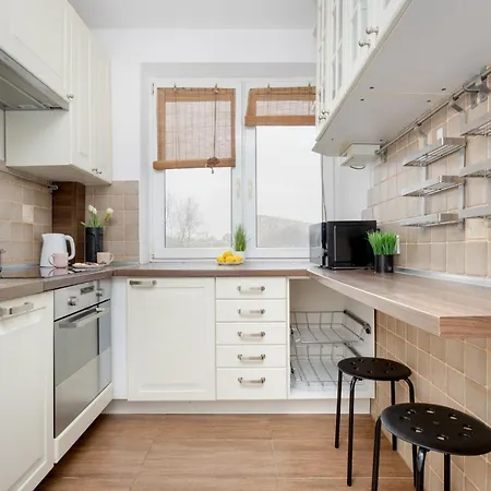 Apartamento Spacious With Three Bedrooms In By Renters *